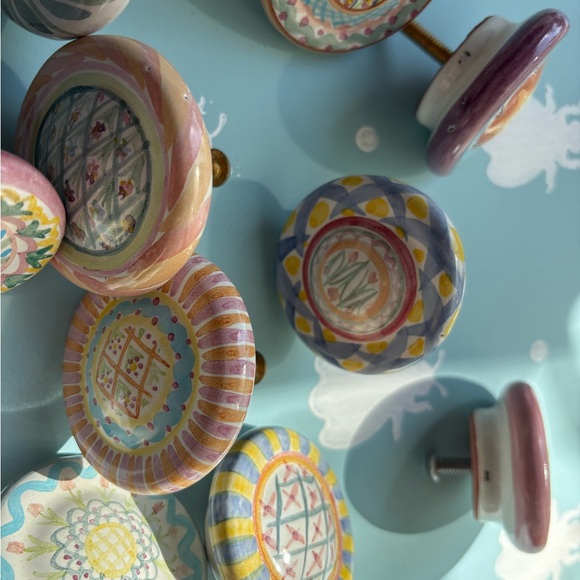 MACKENZIE CHILDS KNOBS - Picture 3 of 16